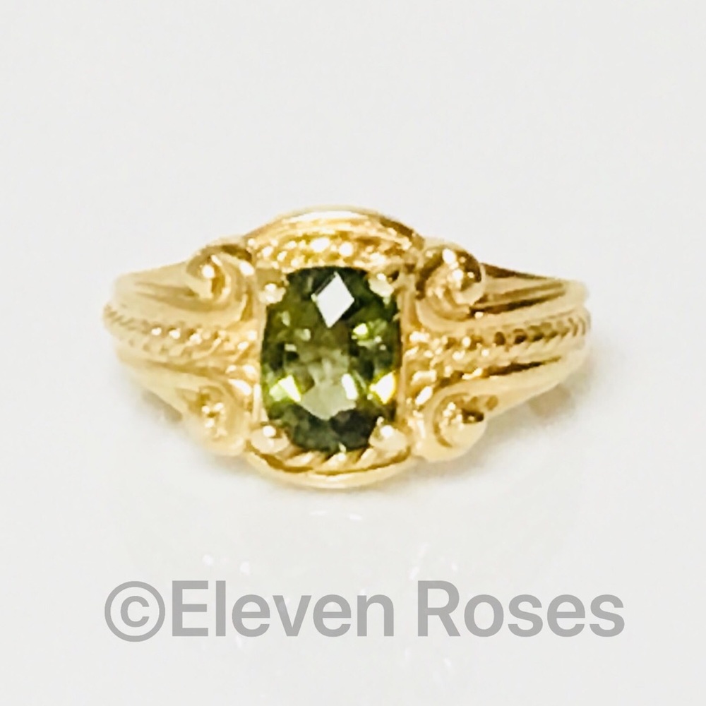 Large 14k Gold Green Tourmaline Ring - Picture 8 of 8